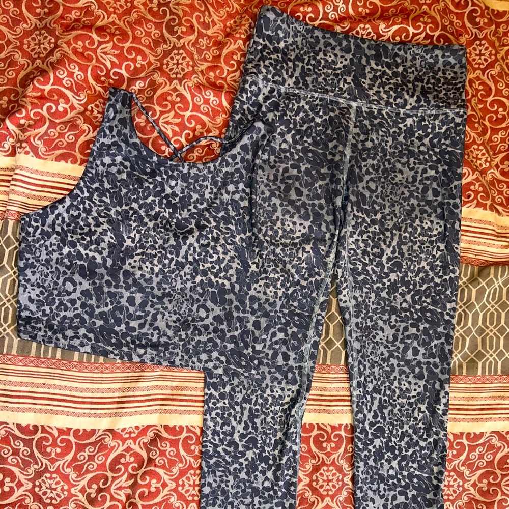 Sports Bra & Leggings Set